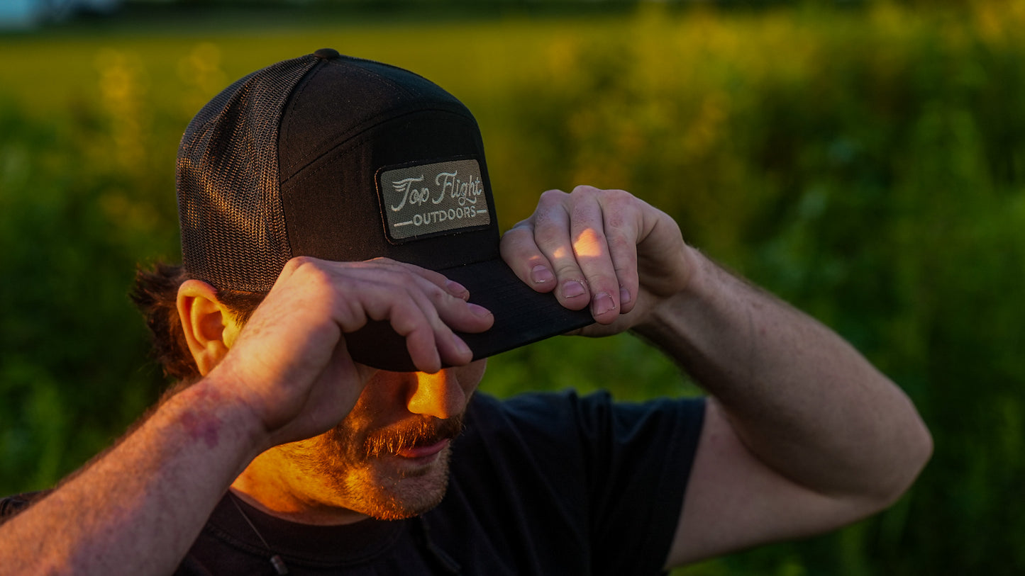 Black Basic Logo Patch Hat -7 Panel